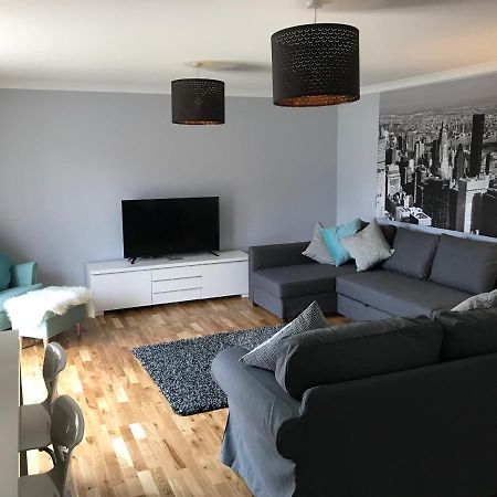 Flat Five, 212 Eaglesham Road, East Kilbride, Glasgow ภายนอก รูปภาพ