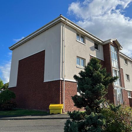 Flat Five, 212 Eaglesham Road, East Kilbride, Glasgow ภายนอก รูปภาพ